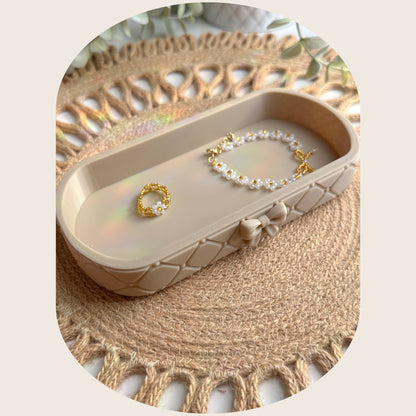 Pulsera de margaritas de macramé