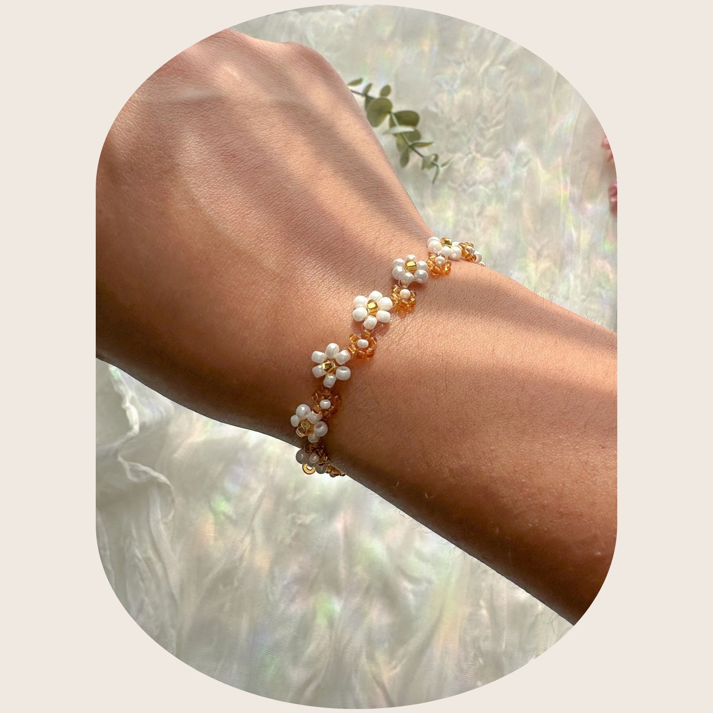 Pulsera de pétalos acogedores
