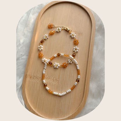 Pulsera de pétalos acogedores