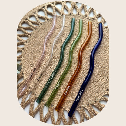 Pajitas de colores onduladas