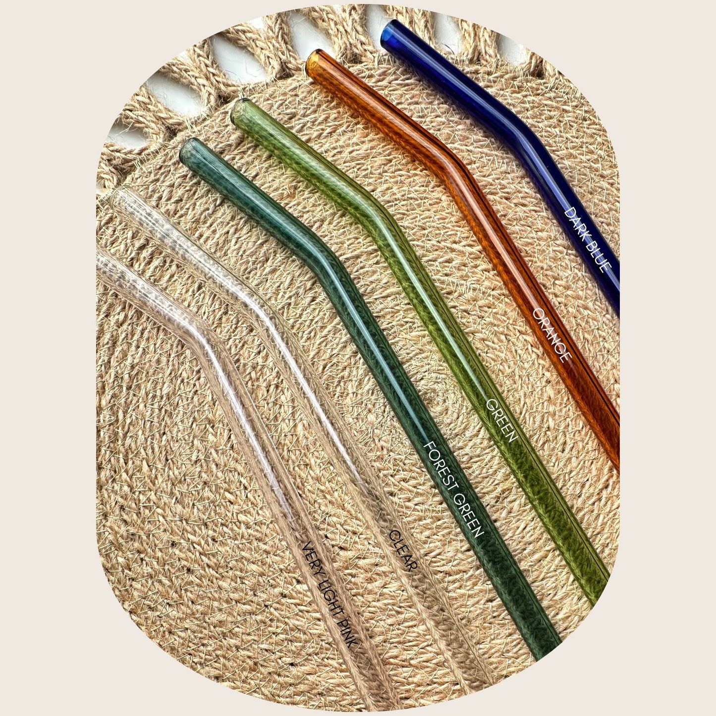 Pajitas de colores dobladas