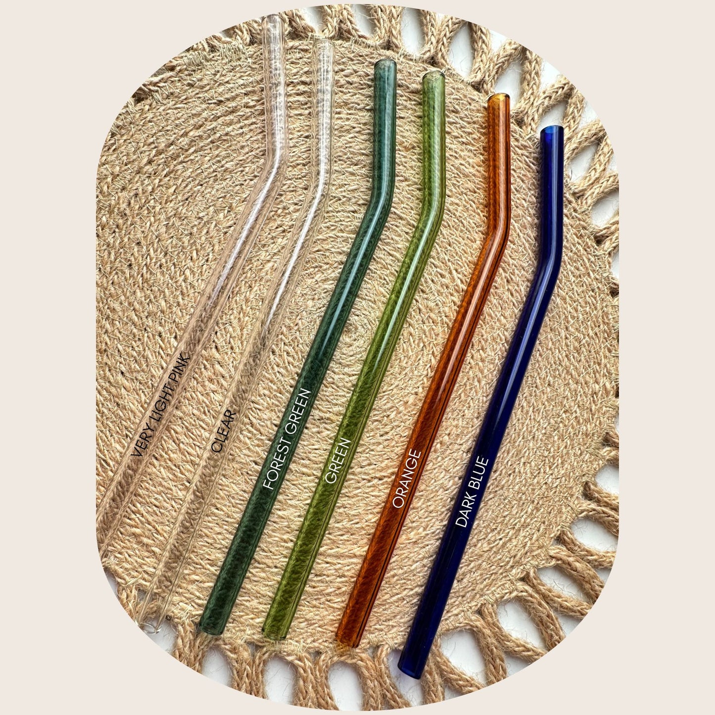 Pajitas de colores dobladas