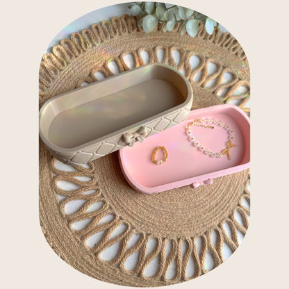 Pulsera de margaritas de macramé