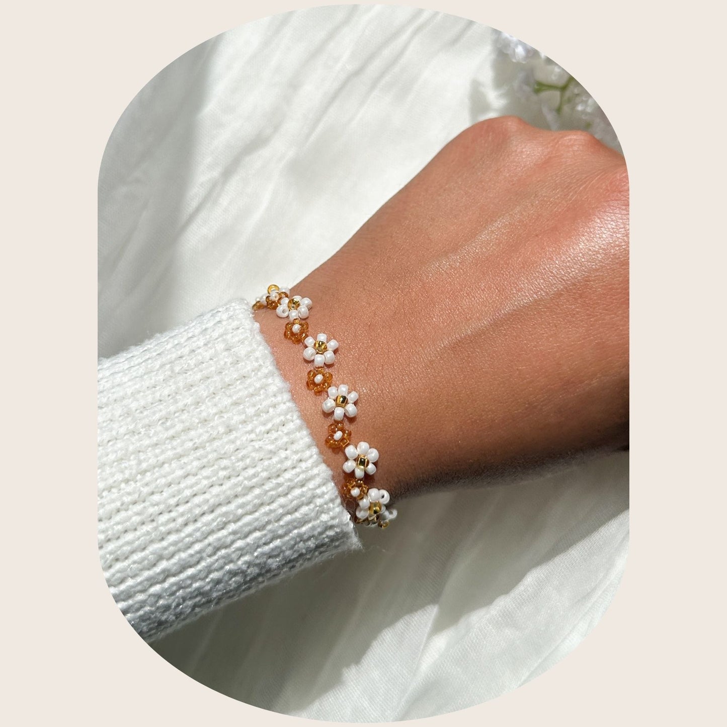 Pulsera de pétalos acogedores