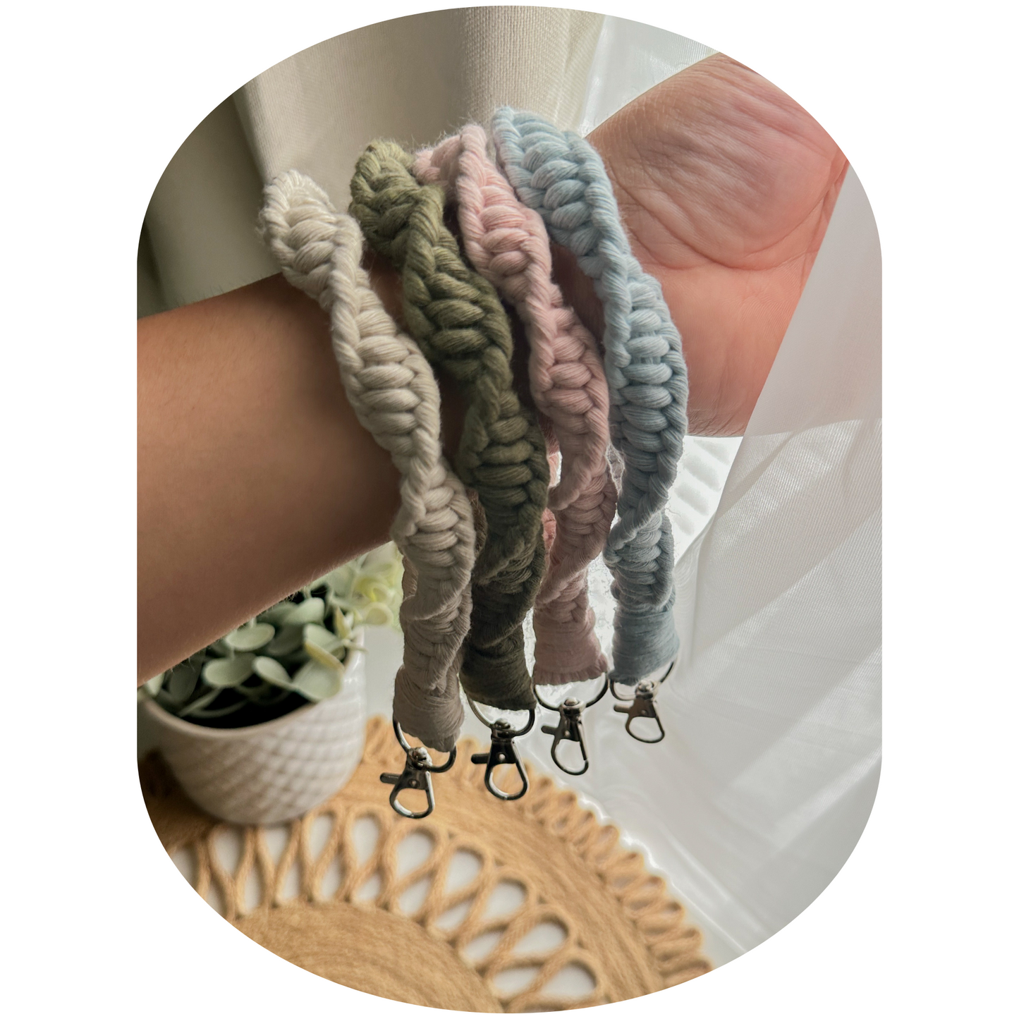 Swirl Wristlet