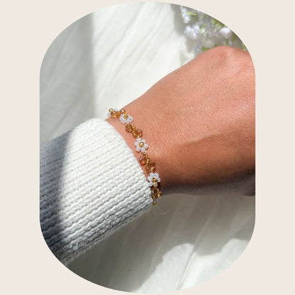 Pulsera de pétalos acogedores